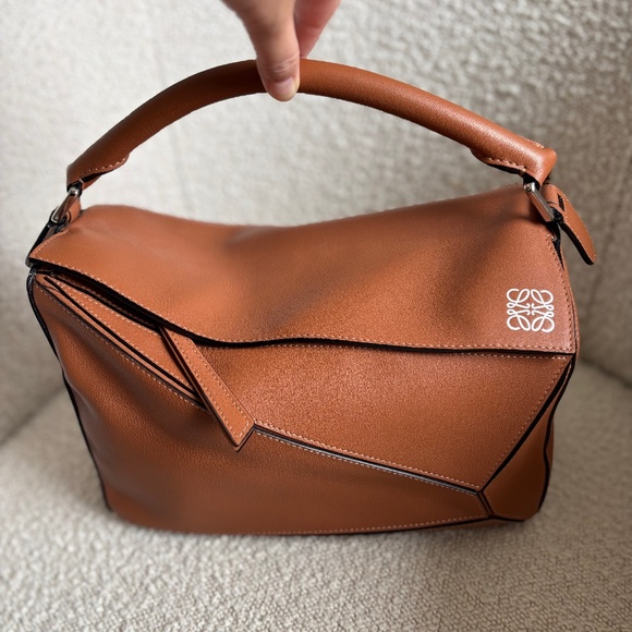 Loewe Puzzle Medium in Tan - Picture 2 of 10